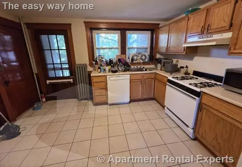 105 Norfolk St #3, Cambridge, MA 02139