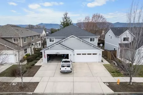 679 Kaitlin Ln #NA, Medford, OR 97501