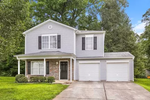 3704 Sweet Birch Dr, Greensboro, NC 27406