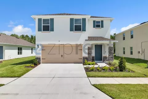 Foxway Dr, Lakeland, FL 33810