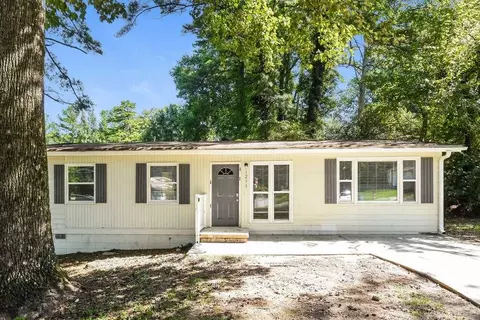 1233 Carolyn St, Marietta, GA 30062
