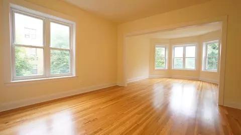 1524 N Kedzie Ave #2, Chicago, IL 60651