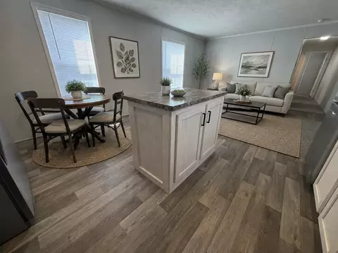 38060 Leverette Ave #435, Clinton Township, MI 48038