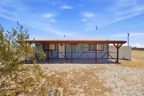 2214 Portola St, Thermal, CA 92274