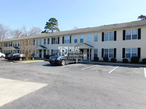 1500 Gatewood Ave #122, Greensboro, NC 27405