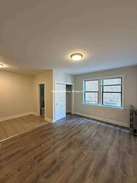 839 W Sheridan Rd #216A, Chicago, IL 60613