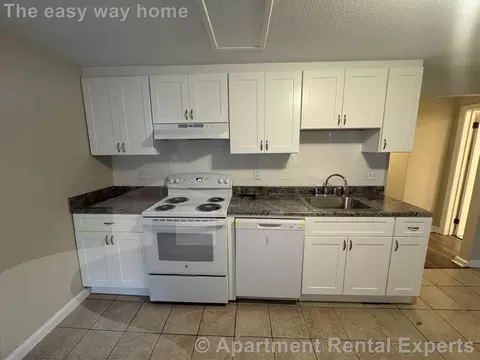 4 Douglas St #2, Cambridge, MA 02139