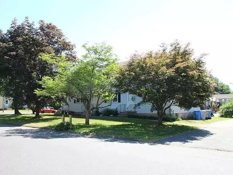 roberts st, Bristol, CT 06010