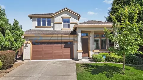 2342 Canary Dr, Rocklin, CA 95765