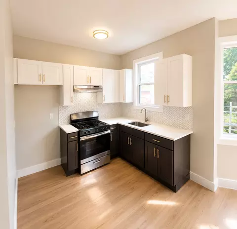 179 S 7th St #2C, Newark, NJ 07103