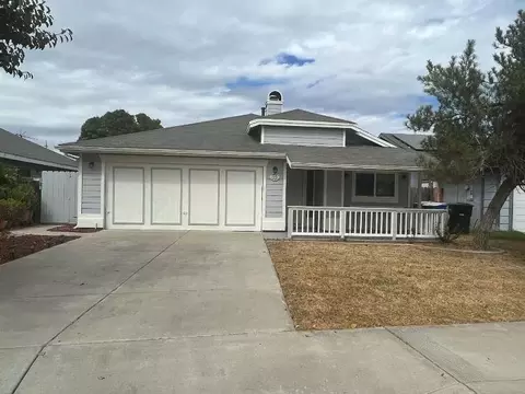 1116 Tempe Dr, Hanford, CA 93230