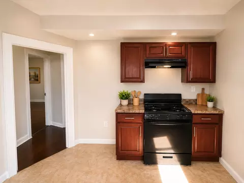 58-60 Clinton Pl #2D, Newark, NJ 07108