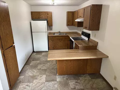 520 13th St S #4, Saint Cloud, MN 56301