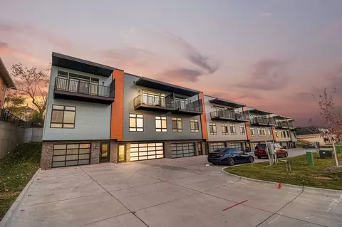626 N 46th St, Omaha, NE 68132