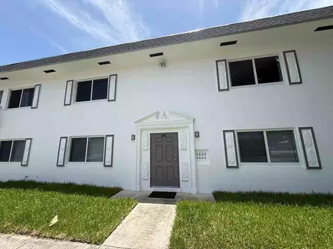 1859 Lincoln St #202, Hollywood, FL 33020