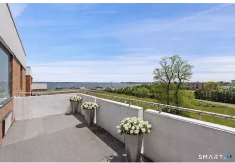 50 Birdseye St #401, Stratford, CT 06615