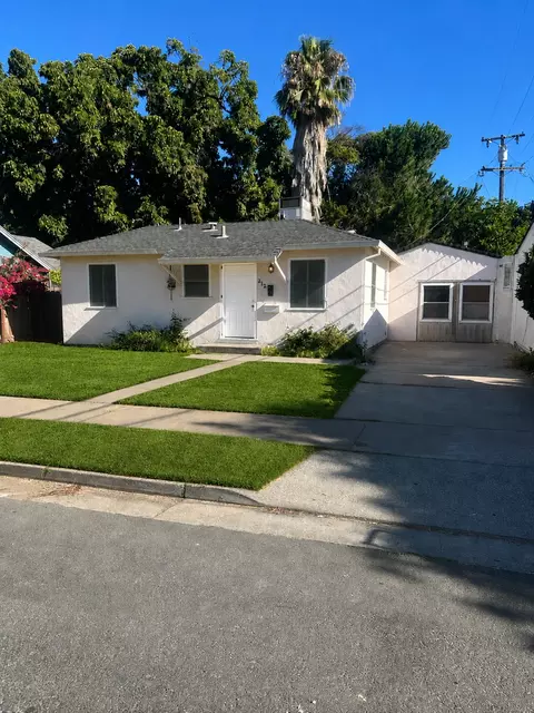 2121 Raymond Ave, Stockton, CA 95203