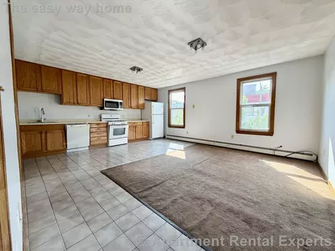 1236 Cambridge St #2R, Cambridge, MA 02139