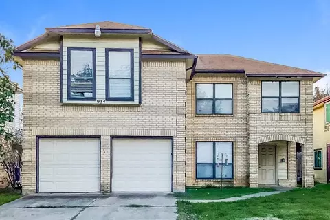 934 Ashmount Ln, Arlington, TX 76017