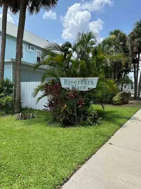 408 S Riverside Dr #5, New Smyrna Beach, FL 32168