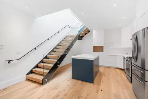 807 Treat Ave, San Francisco, CA 94110