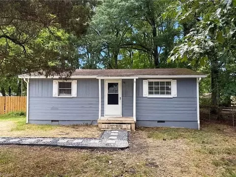 303 Woodbury St, High Point, NC 27260