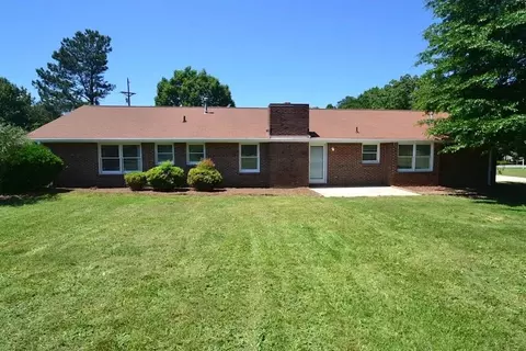 341 Willowwind Dr, Loganville, GA 30052