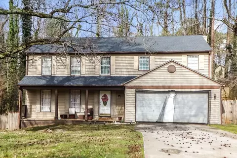 4634 Aberdeen Ln, Stone Mountain, GA 30083
