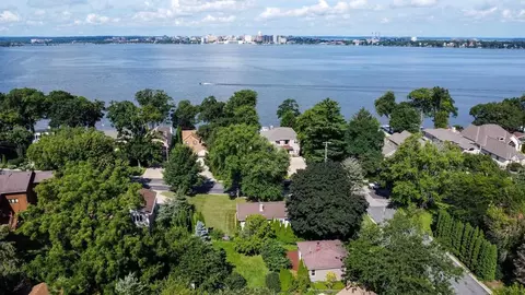 1404 Wyldhaven Ave, Monona, WI 53716