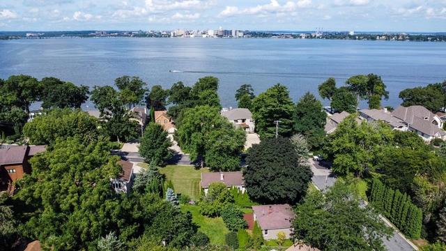 1404 Wyldhaven Ave, Monona, WI 53716