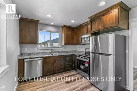 1107 Annalise St, Central Point, OR 97502