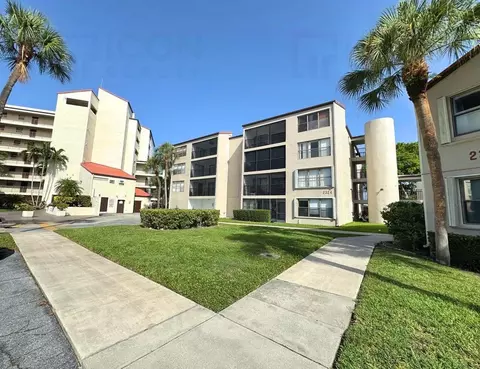 2324 S Cypress Bend Dr #415, Pompano Beach, FL 33069