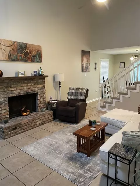 631 Village Ln S #A, Mandeville, LA 70471
