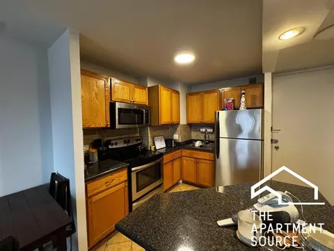 1344 N Dearborn St #7E, Chicago, IL 60610