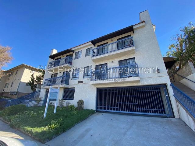 10318 Commerce Ave #3, Los Angeles, CA 91042