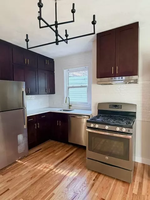 95 Jamaica St #2B, Boston, MA 02130