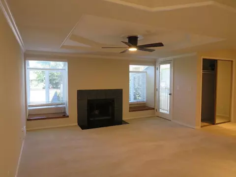 15818 NE Leary Way #5-204, Redmond, WA 98052