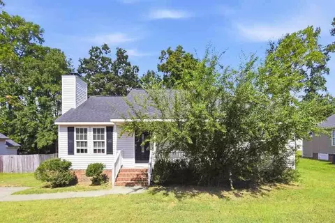 8 W Boxley Dr, Wendell, NC 27591