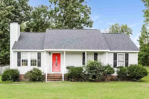 8 W Boxley Dr, Wendell, NC 27591