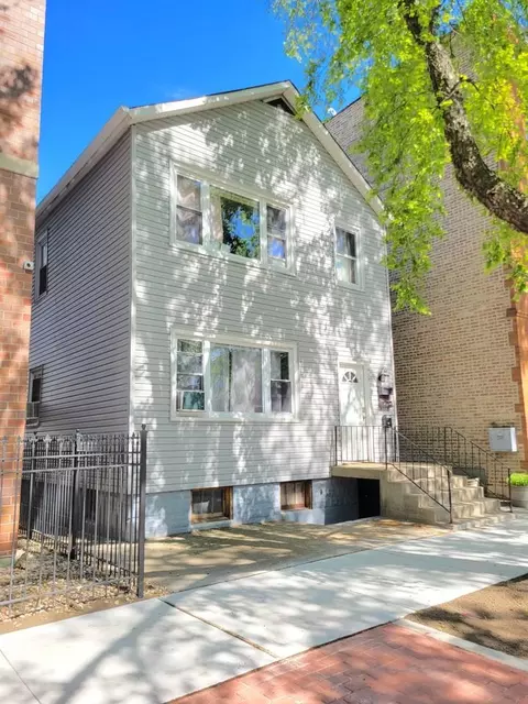 923 S Aberdeen St #2, Chicago, IL 60607