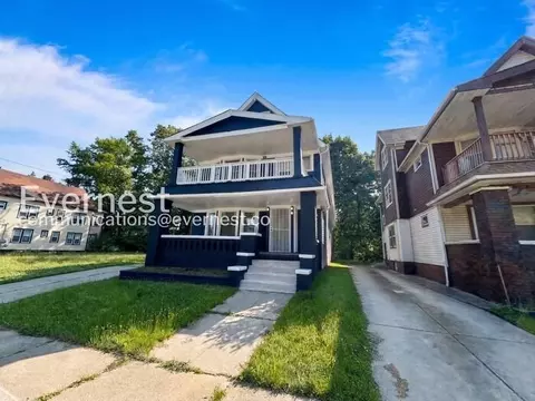 937 Parkway Rd #1, Cleveland, OH 44108
