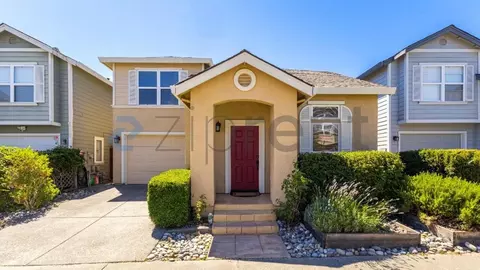 2821 Bay Village Ave, Santa Rosa, CA 95403
