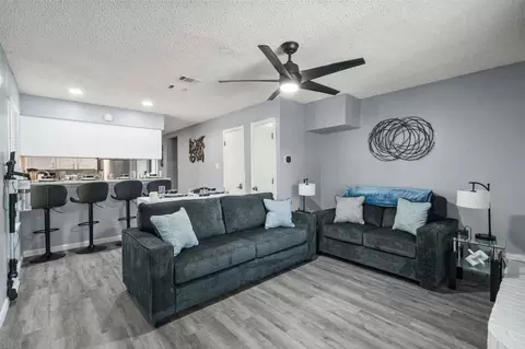 105 Maple St #1580250P, Arlington, TX 76011
