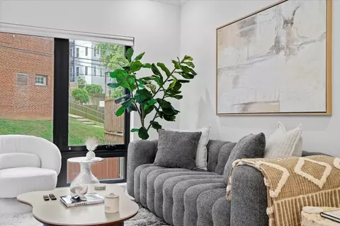 2634 39th St NW #1587668P, Washington, DC 20007