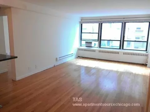 4180 N Marine Dr #512, Chicago, IL 60613