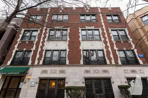 837 W Wolfram St #306, Chicago, IL 60657