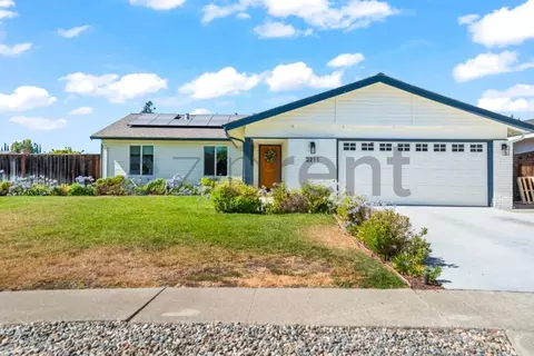 2211 Fountain Oaks Dr, Morgan Hill, CA 95037