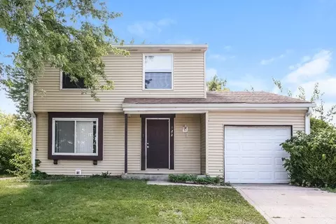 822 Woodlark Dr, Cumberland, IN 46229