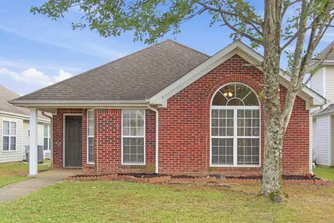 2030 Village Ln, Calera, AL 35040