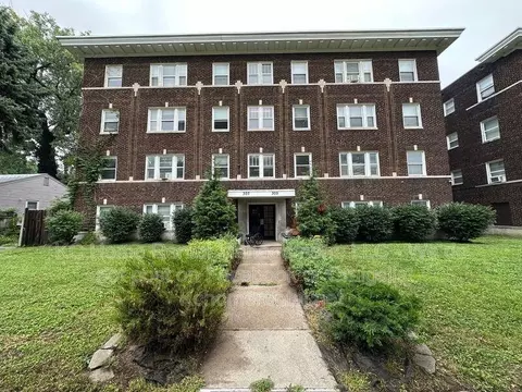 305 Gladstone Blvd, Kansas City, MO 64124